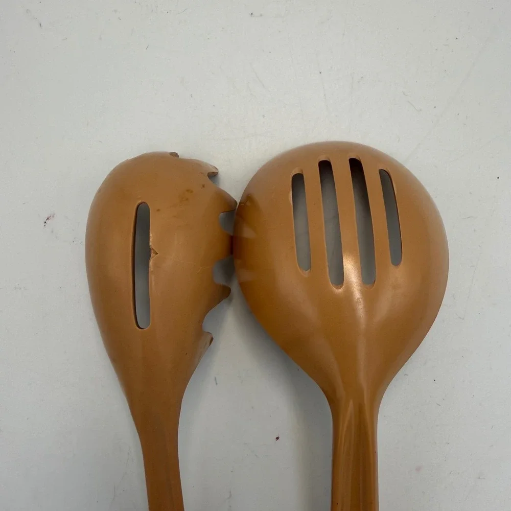 Vintage EKCO Almond Tan Nylon Slotted Spoon and Pasta Fork Utensil Set Taiwan